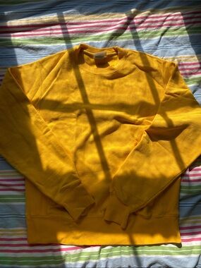 Champion Men's Yellow Crewneck Sweatshirt